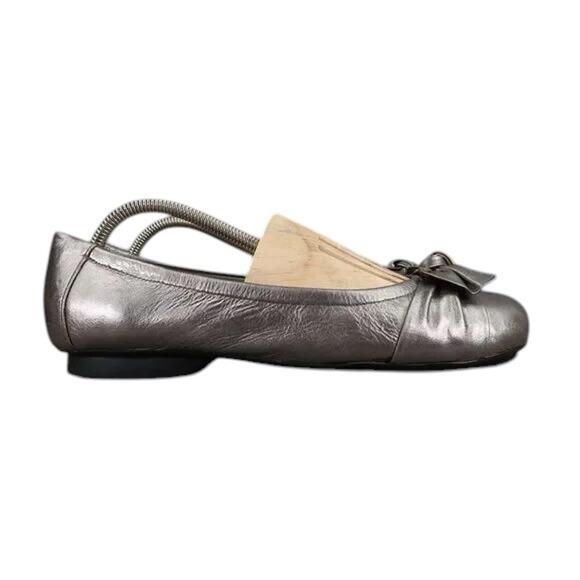 Me Too Shoes Womens 10 Ballet Flats Fashion Slip On Metallic Leather Bow Nicki - Picture 2 of 15